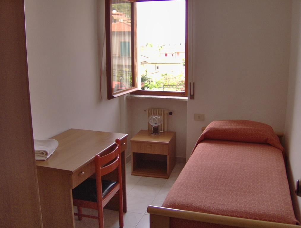 Hotel Svizzero Sangineto Ruang foto
